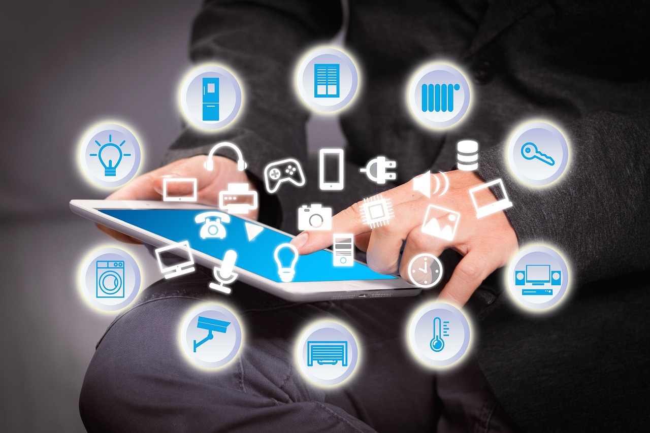 Een smartphone-app bestuurt geavanceerde slimme deuren.