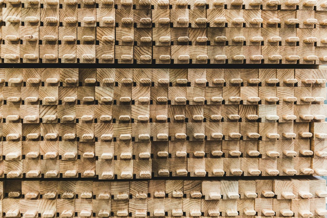 Decoratieve pompoenvazen van gerecyclede materialen. Decoratieve pompoenvazen van gerecyclede materialen.